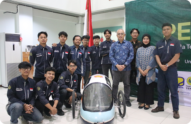 Foto bersama tim Batavia UNJ